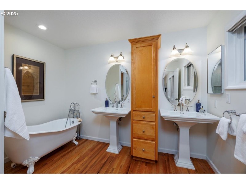 Owner's Suite Bathroom