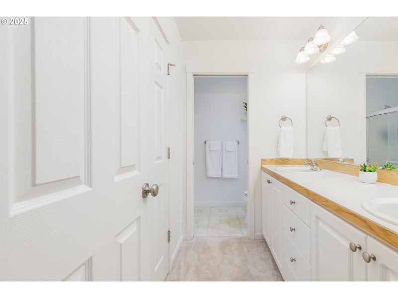Bathroom, Attached