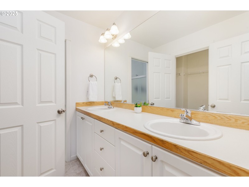 Bathroom, Attached