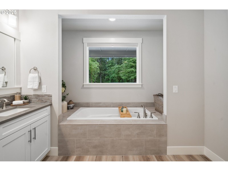 Bathroom, Attached
