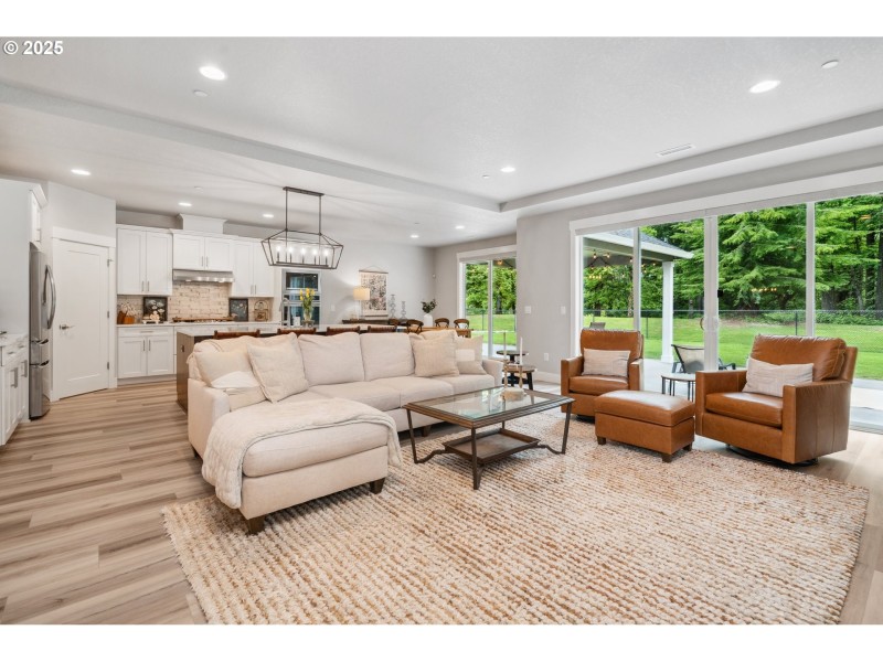 Kitchen/Living Room