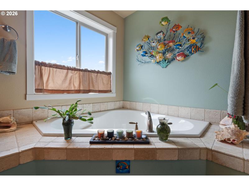 Owner's Suite Bathroom