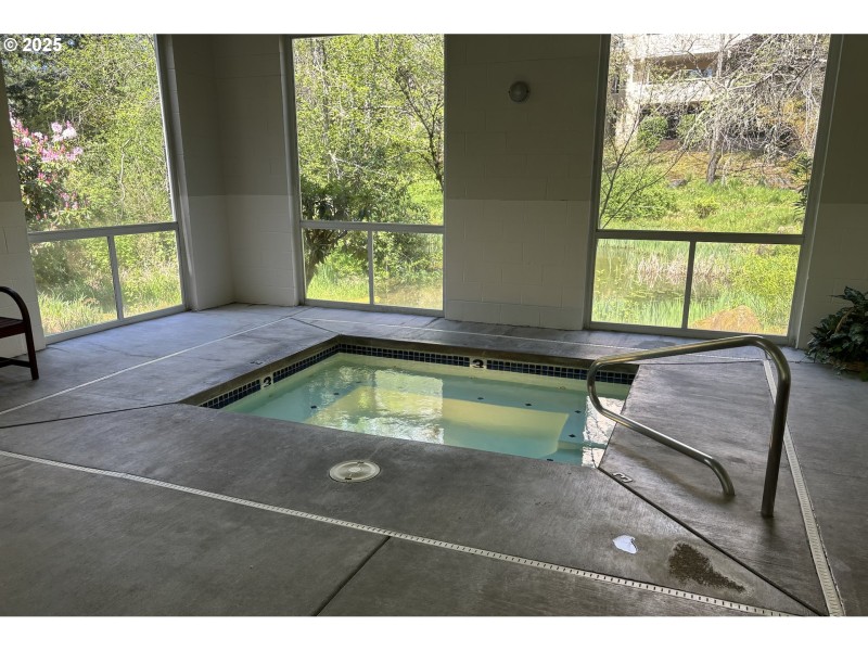 Jacuzzi