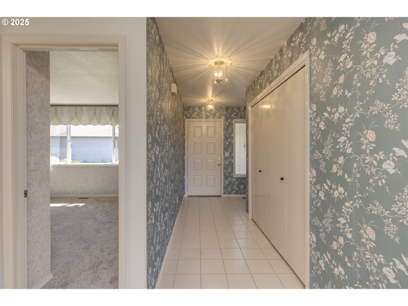 Entrance/Foyer
