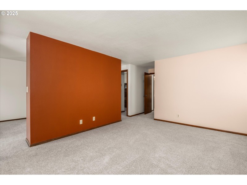 Bedroom, Owner's Suite