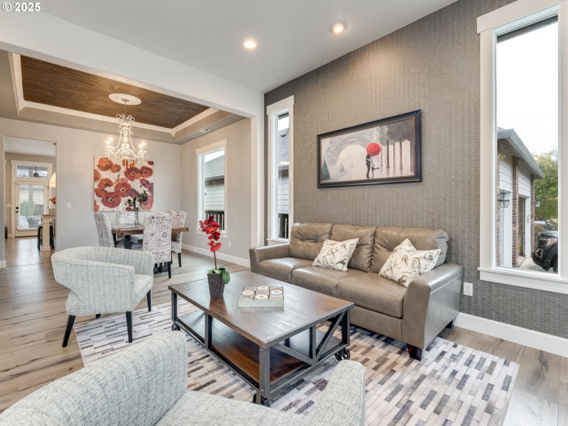 Living Room/Dining Room