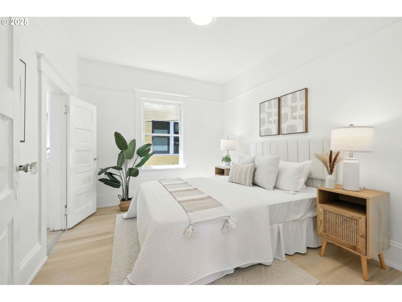Bedroom, Primary