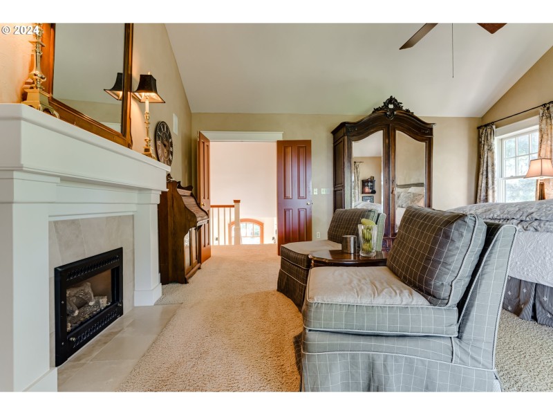 Bedroom, Owner's Suite