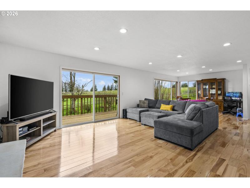 Living Room/Dining Room