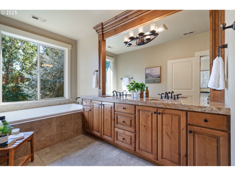 Owner's Suite Bathroom