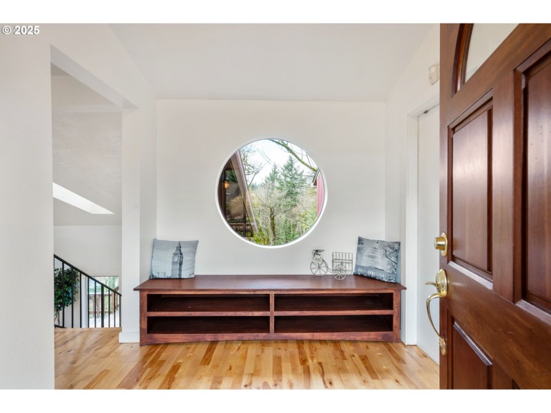 Entrance/Foyer