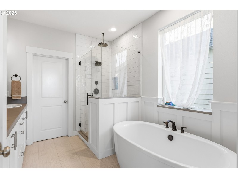 Owner's Suite Bathroom