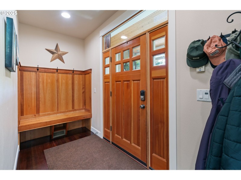Entrance/Foyer