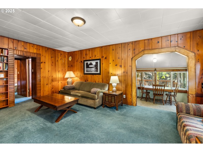 Living Room/Dining Room