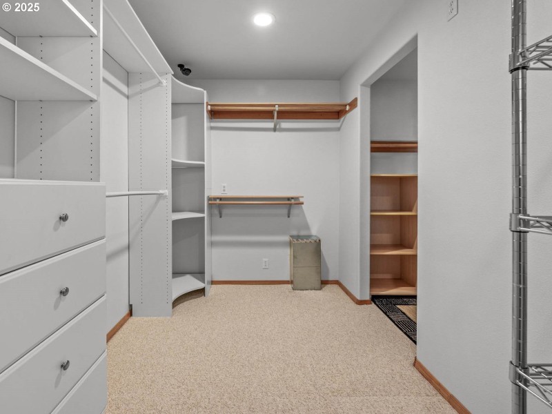 Bedroom, Primary