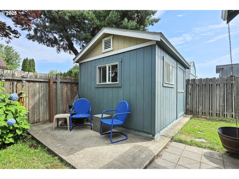 Shed
