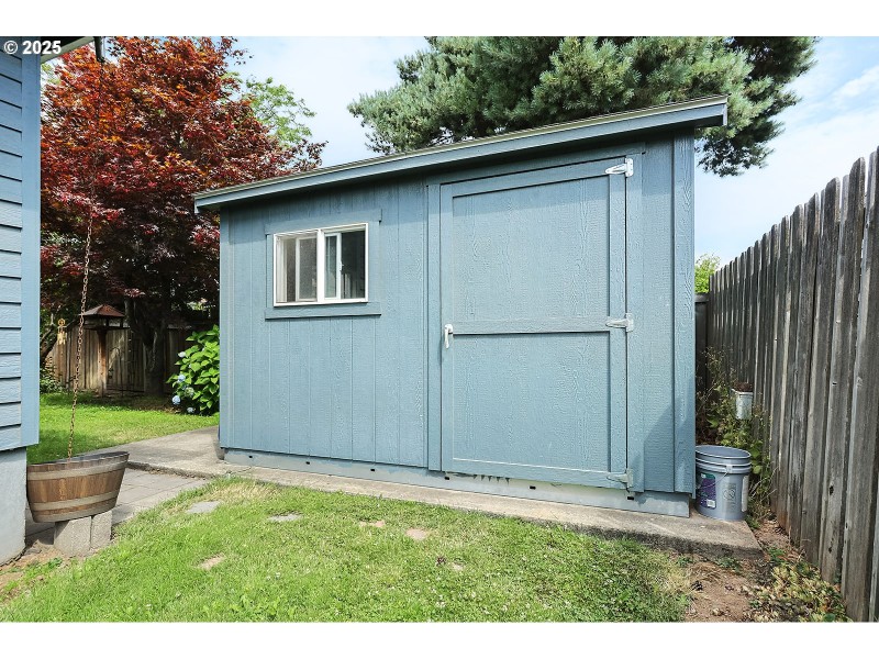 Shed
