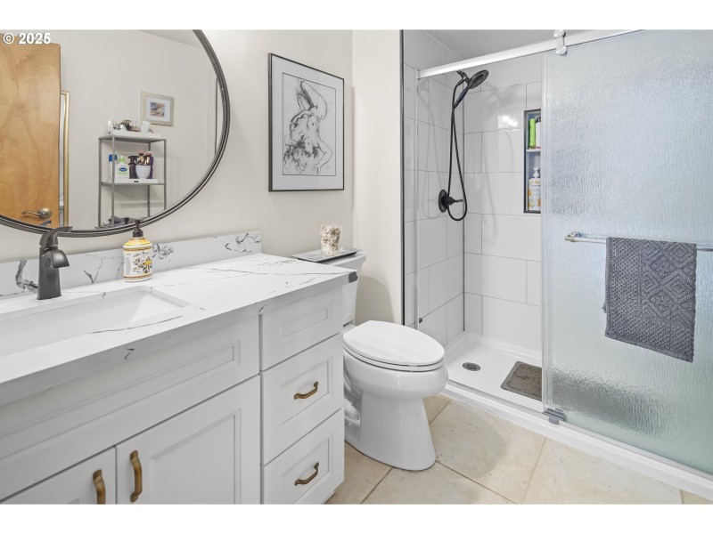 Bathroom, Attached