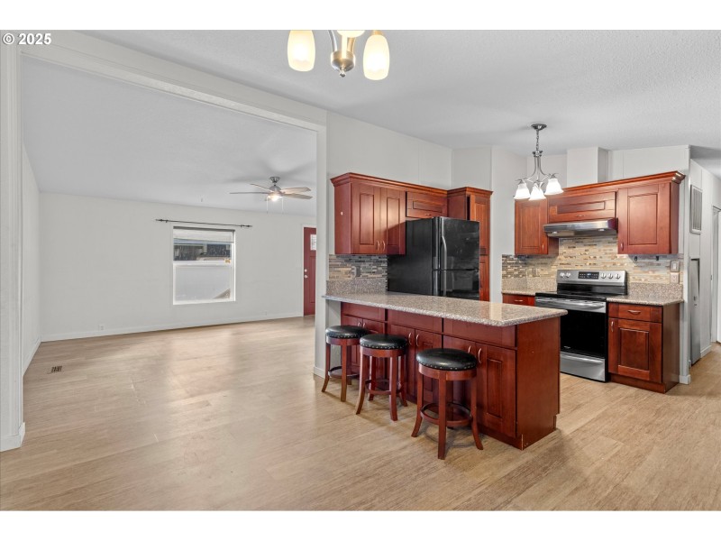 Kitchen/Living Room