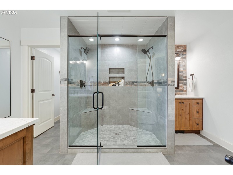 Bathroom, Attached