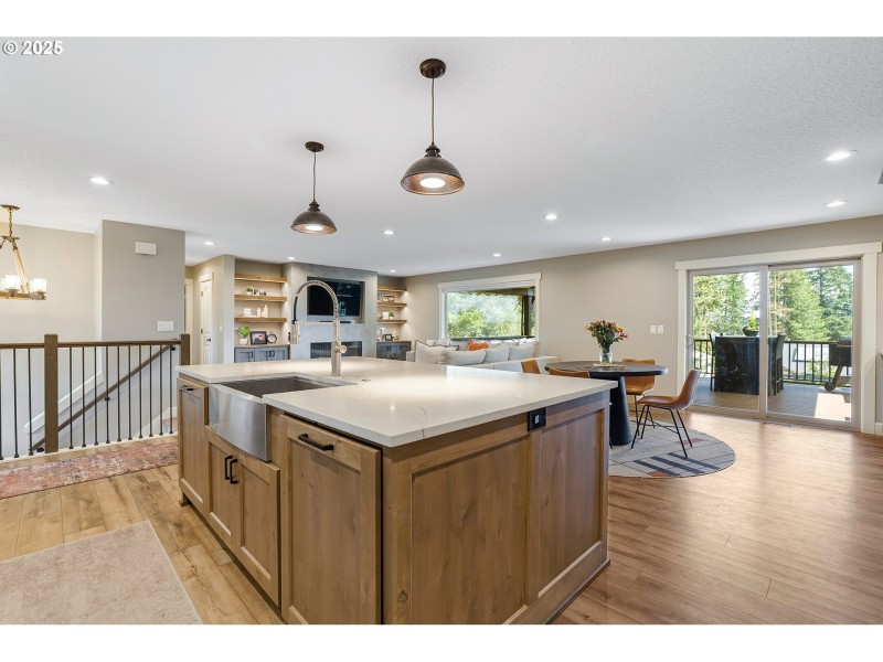 Kitchen/Living Room