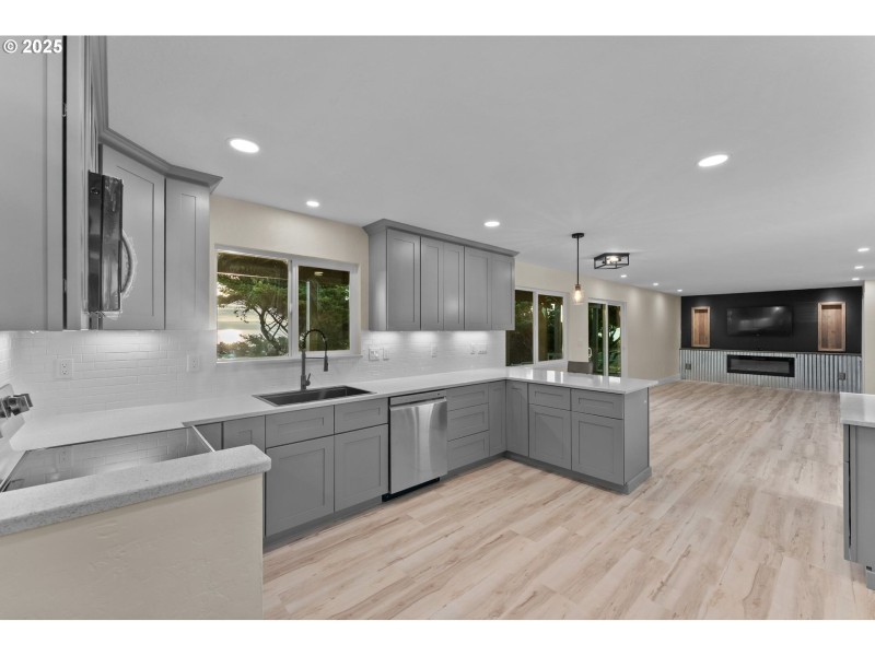 Kitchen/Living Room