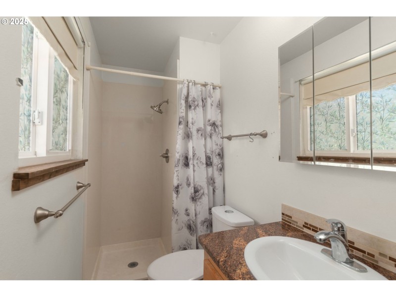 Bathroom, Attached
