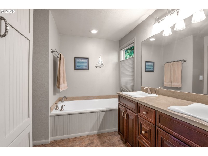 Bathroom, Attached