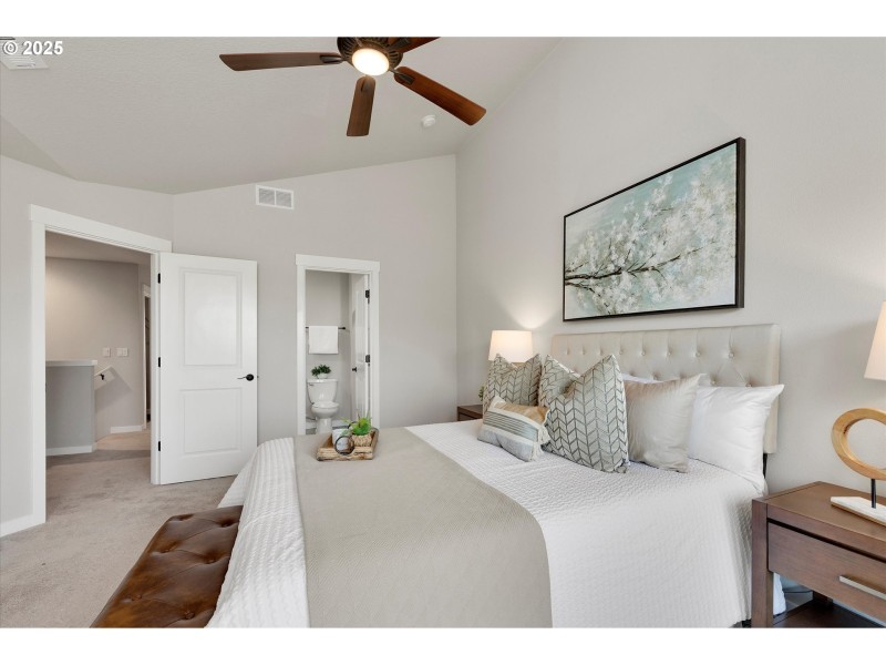 Bedroom, Primary