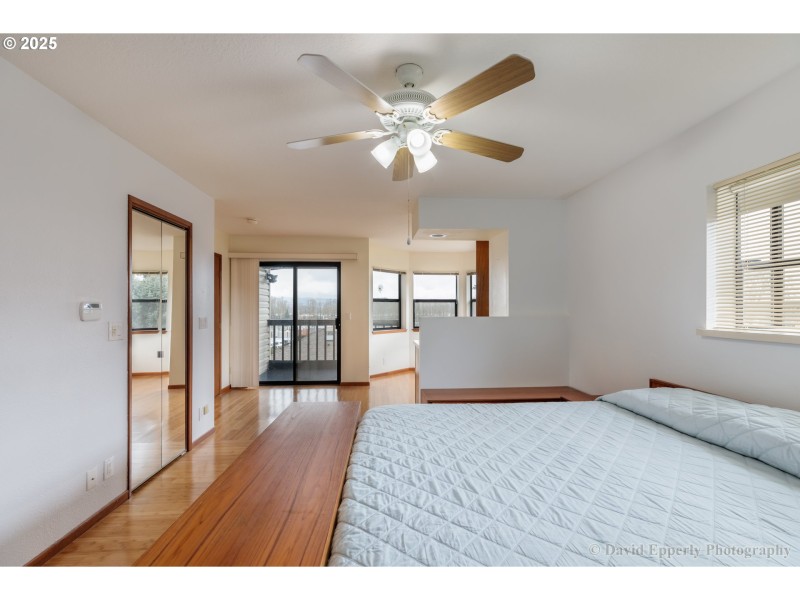 Bedroom, Primary