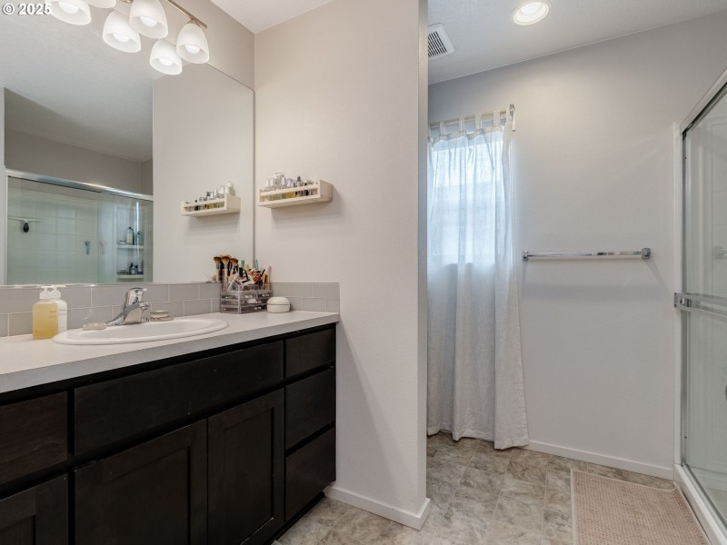 Owner's Suite Bathroom