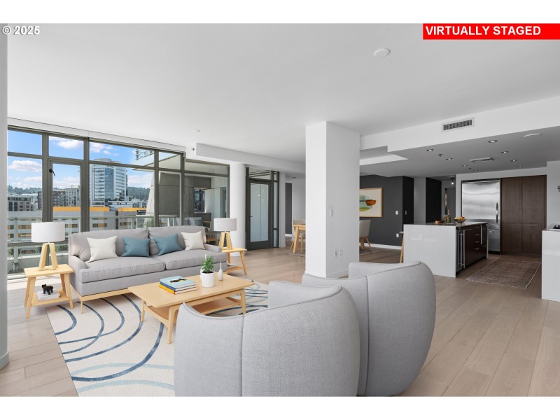 Kitchen/Living Room