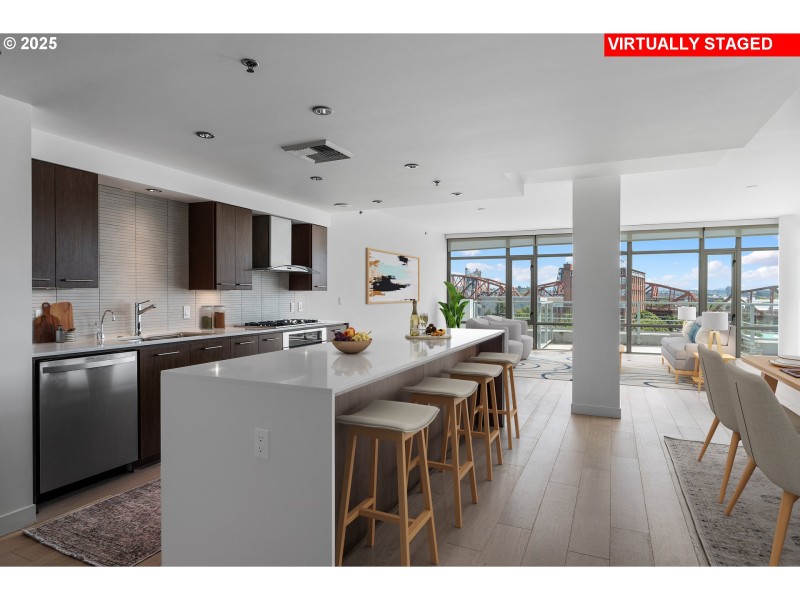 Kitchen/Living Room