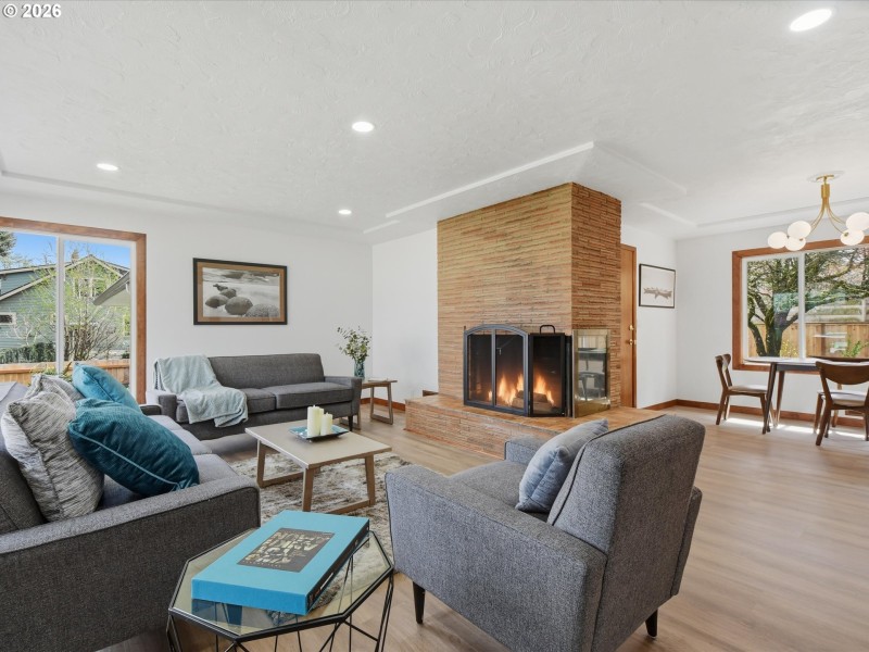 Living Room/Dining Room