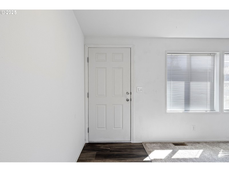 Entrance/Foyer