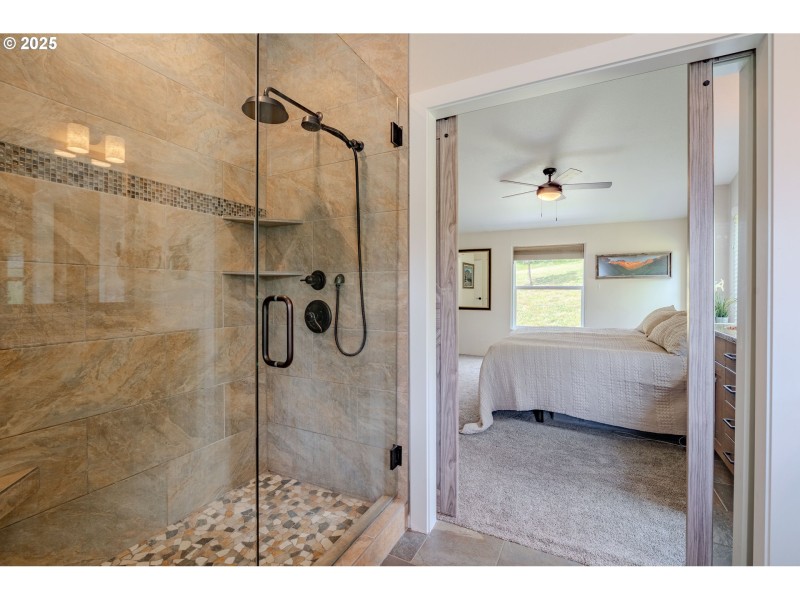 Bathroom, Attached