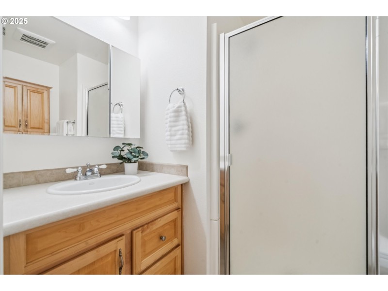Bathroom, Attached