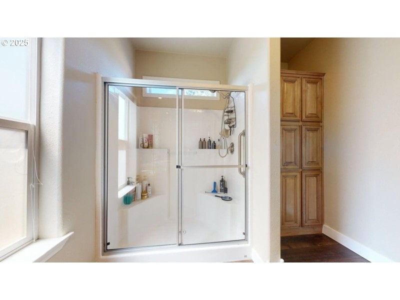 Bathroom, Attached