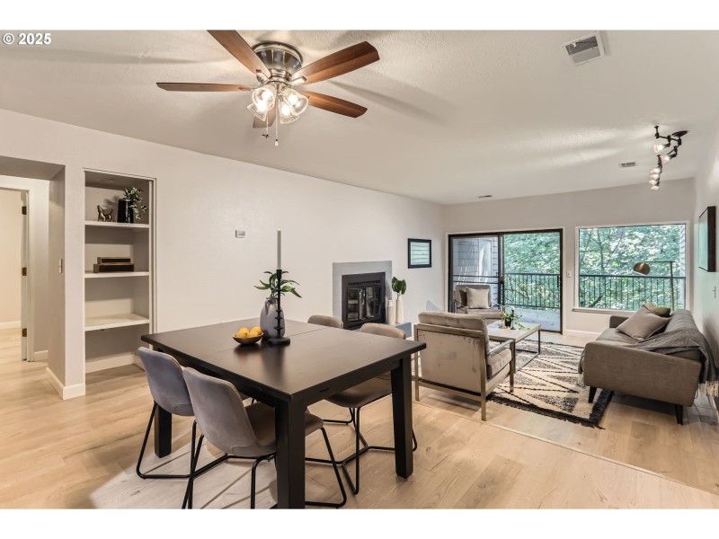 Living Room/Dining Room