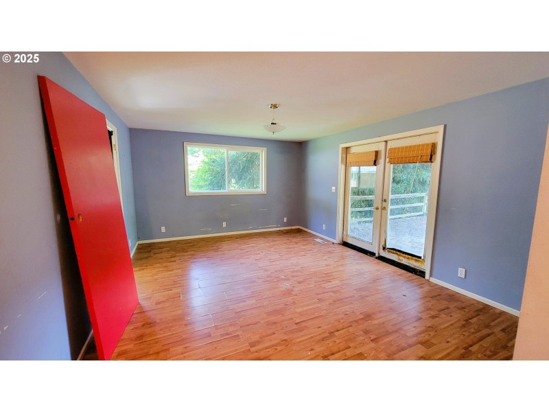 Bedroom, Primary