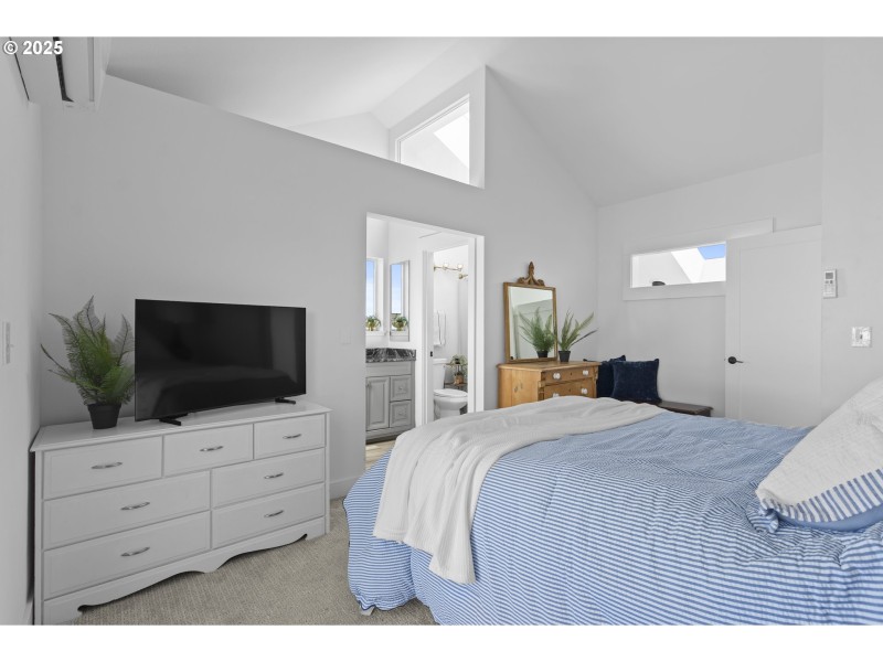 Bedroom, Owner's Suite