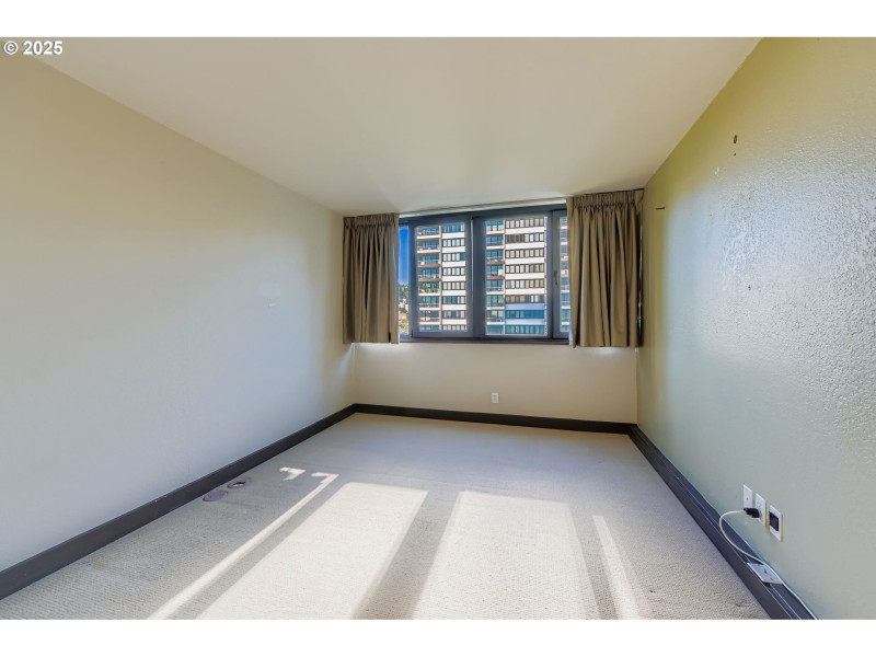 Bedroom, Primary