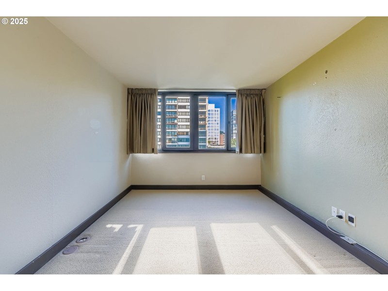 Bedroom, Primary