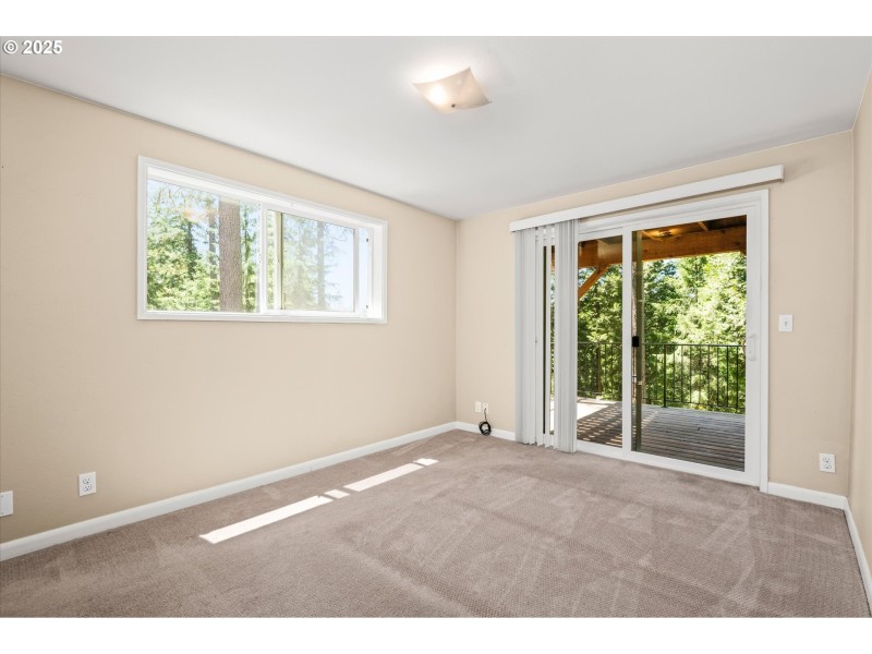 Bedroom, Primary