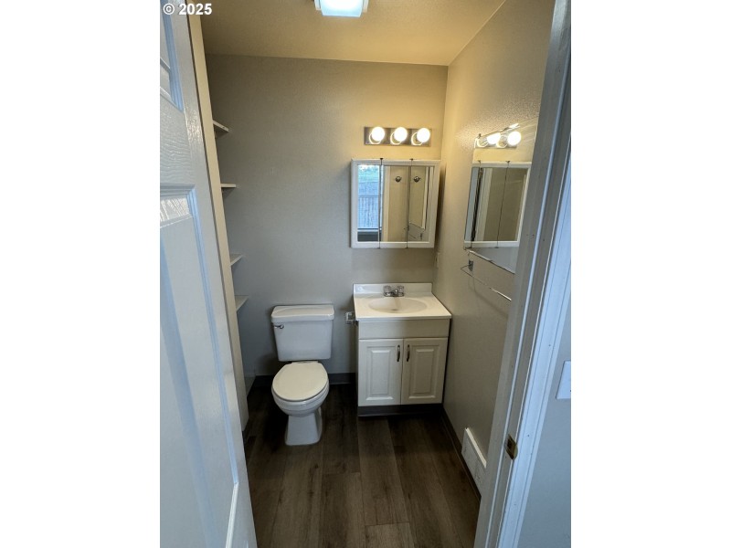 Bathroom, Attached