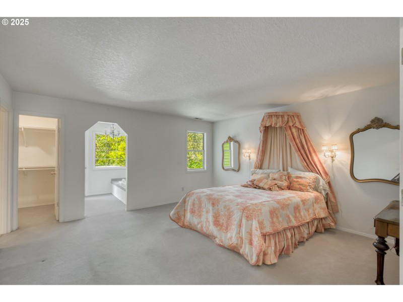 Bedroom, Owner's Suite
