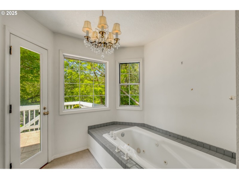 Bedroom, Owner's Suite