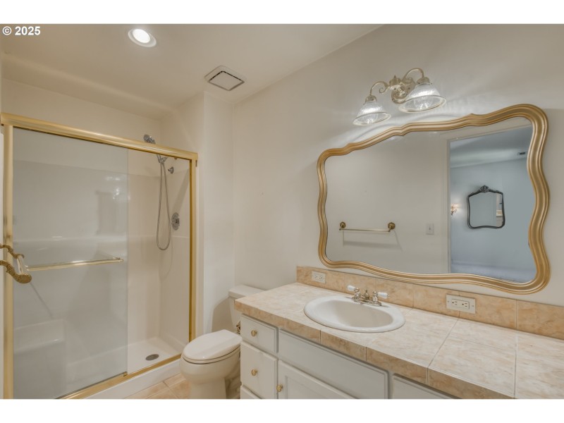 Bedroom, Owner's Suite