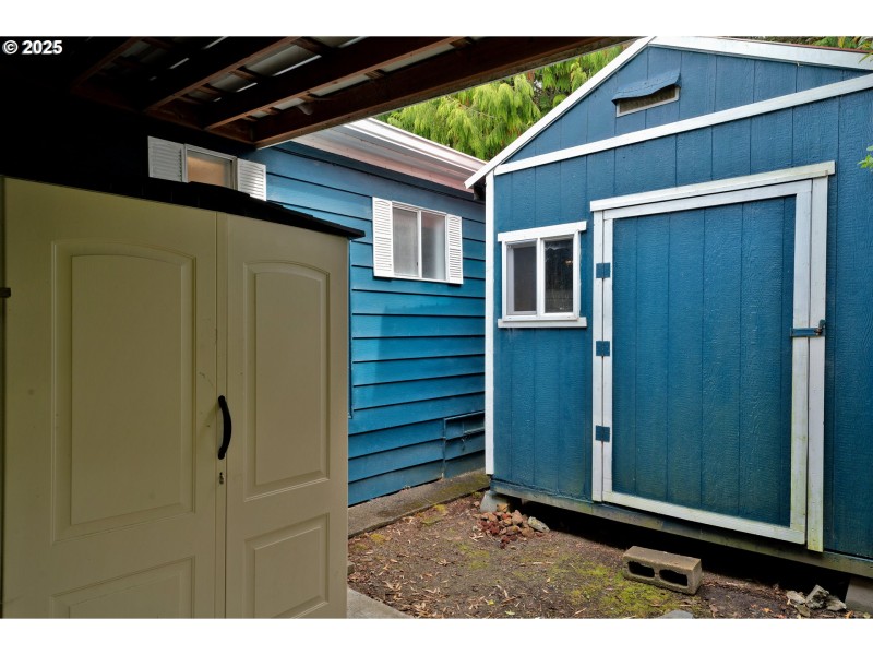 Shed