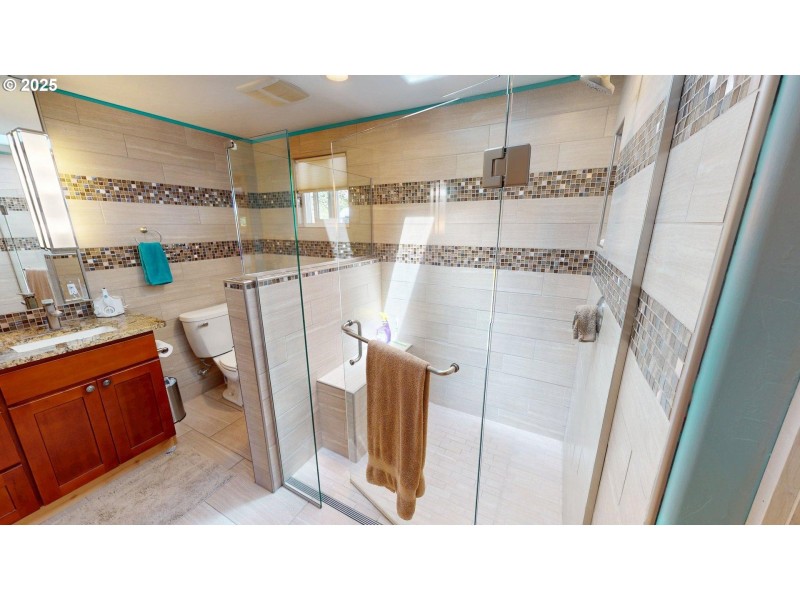 Owner's Suite Bathroom